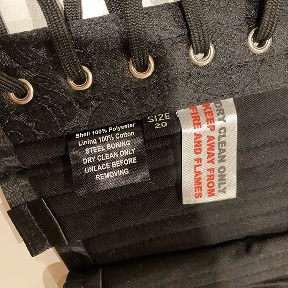 Steel Bone Corset - Waist Trainer - Size 20 - Picture 3 of 4